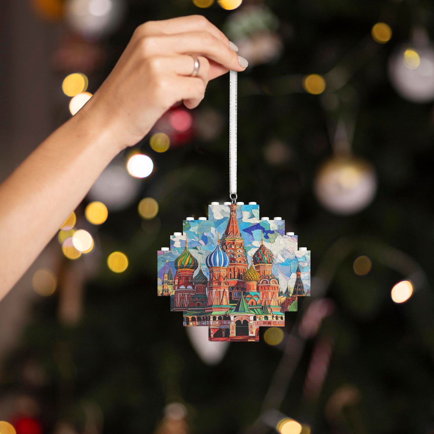 St. Basil's Cathedral Mini Puzzle Keychain - 22 Plastic Pieces, Portable Creative Souvenir, 9.5cm x 8.8cm